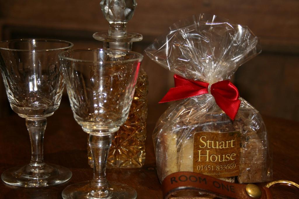 Stuart House Boutique Bedrooms Stow-on-the-Wold Eksteriør billede